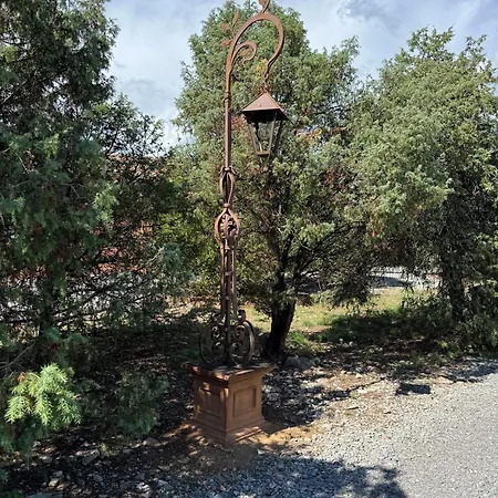 Les De Perret * Joyeuse