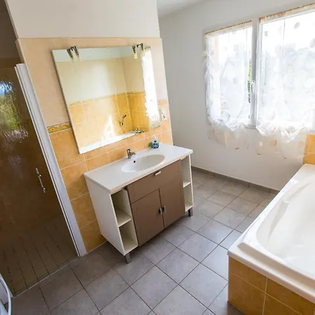 Βίλα Les De Perret