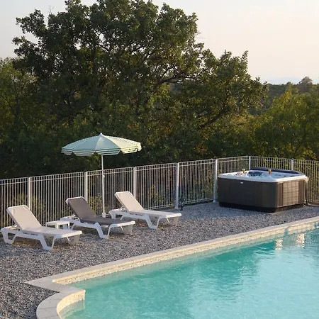 Les De Perret Villa Joyeuse