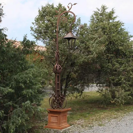 Les De Perret Villa