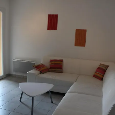 Villa Les De Perret *